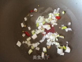 胡萝卜白菜咸米饭的做法步骤：2