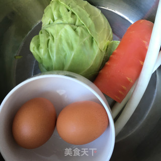 时蔬蛋炒竹升面的做法步骤：2