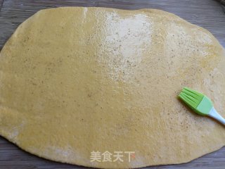 椒盐南瓜花卷的做法步骤：5