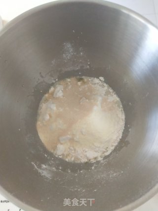 老干妈吐司的做法步骤：2