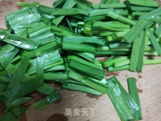 平菇炒韭菜鸡蛋的做法步骤：4