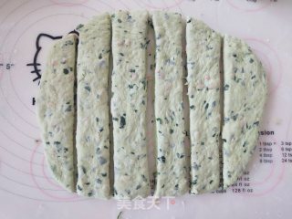 菠菜培根面包卷的做法步骤：9