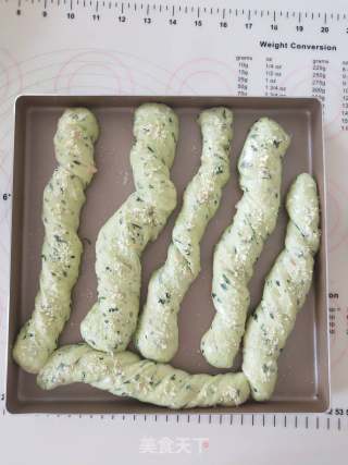 菠菜培根面包卷的做法步骤：11