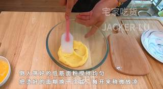 简单迷你小泡芙，香浓可口，一口一个真过瘾，小巧又可爱。的做法步骤：5