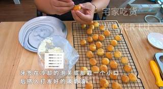 简单迷你小泡芙，香浓可口，一口一个真过瘾，小巧又可爱。的做法步骤：10