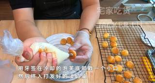 简单迷你小泡芙，香浓可口，一口一个真过瘾，小巧又可爱。的做法步骤：11