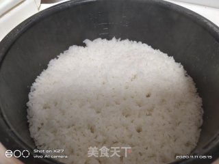 梅干菜肉末炒饭的做法步骤：2