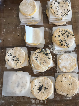 黑芝麻南瓜饼的做法步骤：8