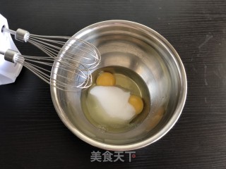 全蛋海绵蛋糕的做法步骤：2