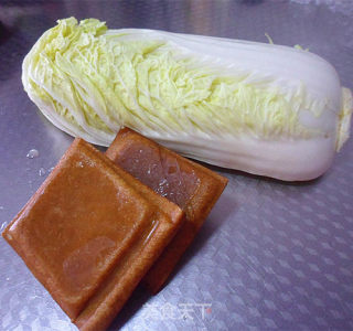 白菜——豆干烧白菜的做法步骤：1