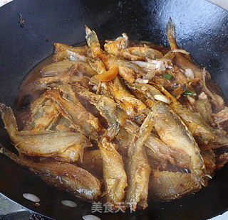 酱烧鲫头鱼的做法步骤：7