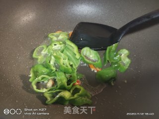 西红柿青椒炒牛肉的做法步骤：7