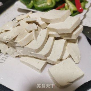 美味豆腐汤的做法步骤：1