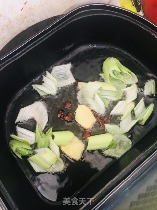 醋溜白菜的做法步骤：2