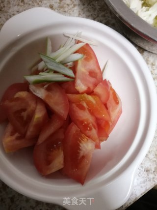 西红柿炒花菜的做法步骤：2