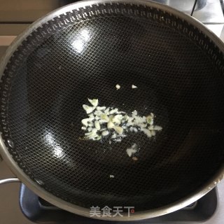 木耳西兰花炒鸡蛋的做法步骤：4