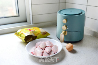 一咬嘎嘣脆的薯片鸡翅的做法步骤：1