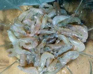 炸虾饼的做法步骤：1
