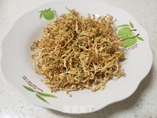干萝卜丝炒线椒的做法步骤：1