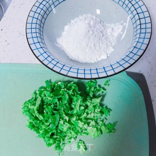 白菜饼的做法步骤：1