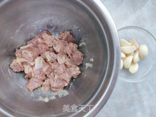 蒜子牛肉的做法步骤：2