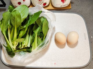 好吃不胖炒青菜的做法步骤：1