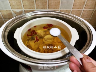 花胶鸡肉汤的做法步骤：8