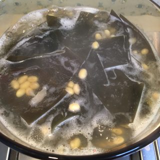 海带黄豆煲排骨的做法步骤：8