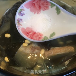 海带黄豆煲排骨的做法步骤：9