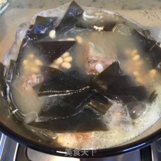 海带黄豆煲排骨的做法步骤：10