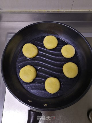 南瓜糯米饼的做法步骤：6