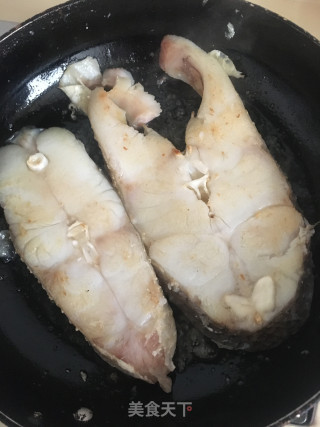 香煎马友鱼的做法步骤：5