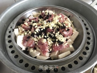 粤式芋头蒸排骨的做法步骤：9