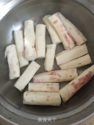 淮山蒸鸡的做法步骤：1