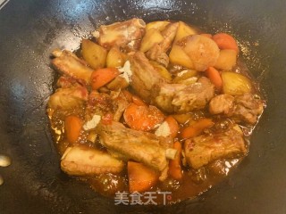 火麻仁排骨烧胡萝卜土豆的做法步骤：7