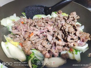 菜梗炒牛肉的做法步骤：9