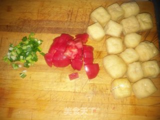 番茄油豆腐泡的做法步骤：2