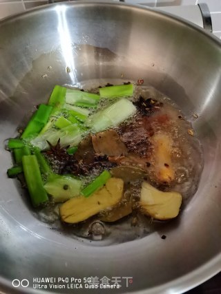 红酒炖大鹅的做法步骤：5