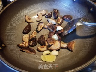 红烧海参的做法步骤：8