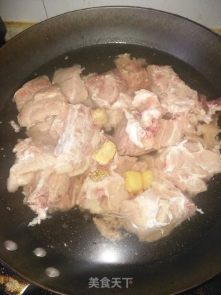 红烧排骨鸡翅的做法步骤：4