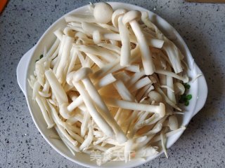 三鲜汤的做法步骤：2