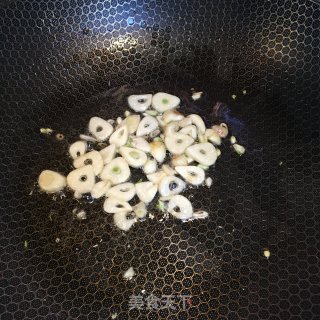 蒜香茼蒿菜的做法步骤：4