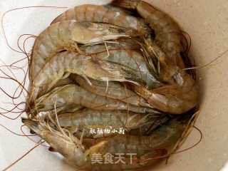 麻味虾的做法步骤：1