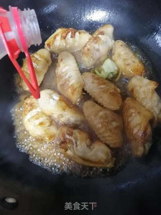 可乐烧鸡翅的做法步骤：4