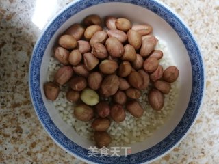 南瓜糯米花生米糊的做法步骤：2