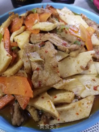 肉片烧千叶豆腐胡萝卜的做法步骤：9