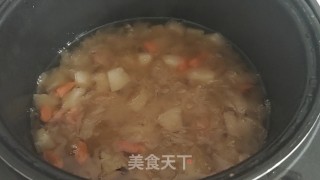 润肺养颜冰糖雪梨银耳羹的做法步骤：8