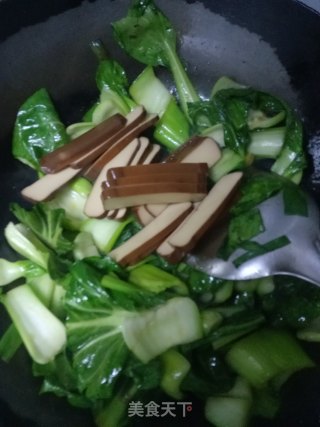 青菜炒鸡蛋干的做法步骤：4