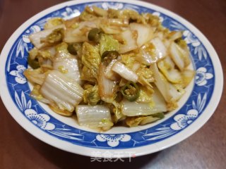 白菜炒线椒的做法步骤：5