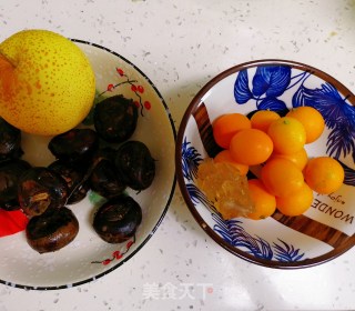 金桔荸荠雪梨汤的做法步骤：1